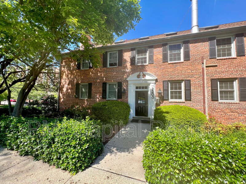 Silver Spring Condo: 2200 Washington Ave
