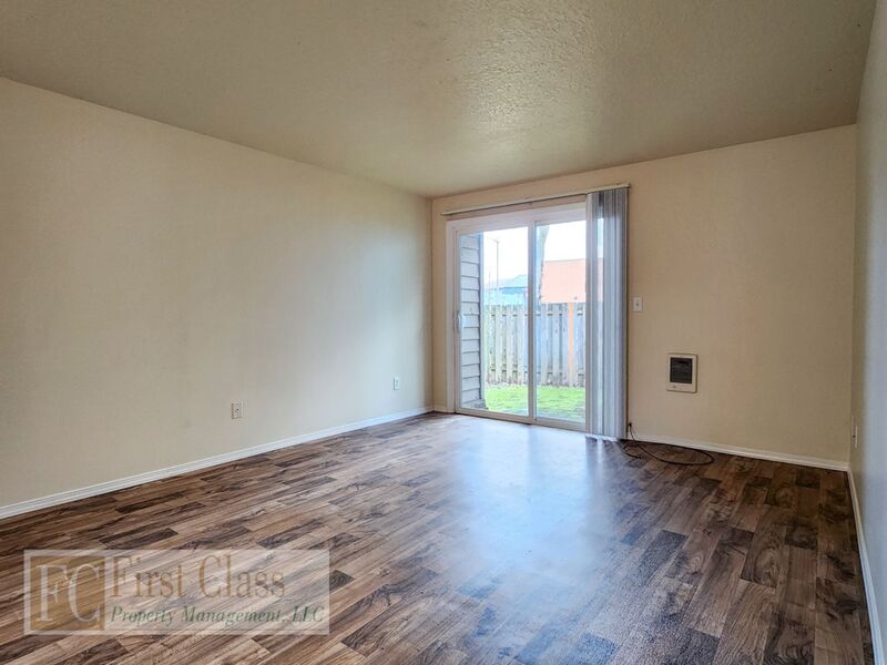 Aloha Apartment: 20125 SW Tualatin Valley Highway