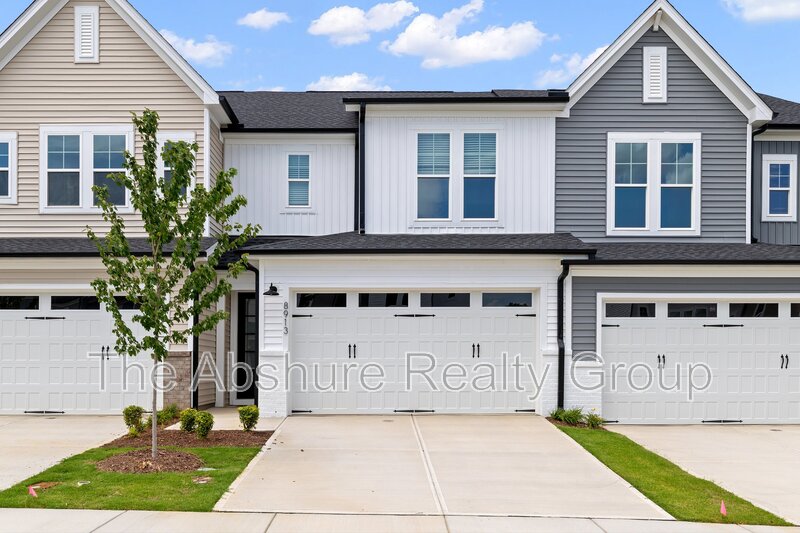 Angier Townhome: 8913 Kennebec Crossing Drive - 1
