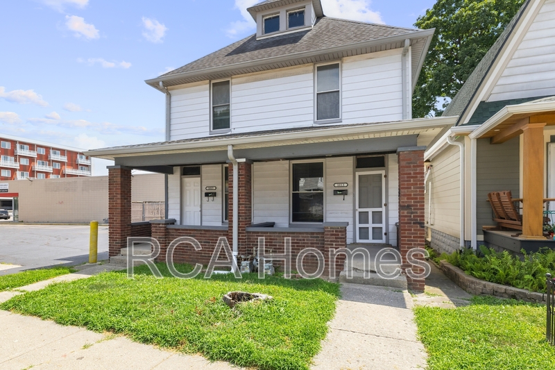 Indianapolis House: 1013 E Morris St