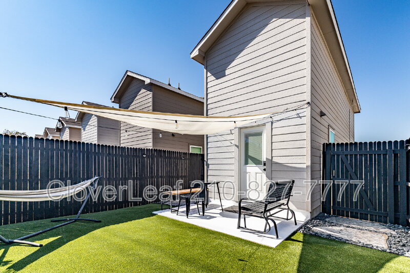 San Antonio House: 7124 Elm Cv