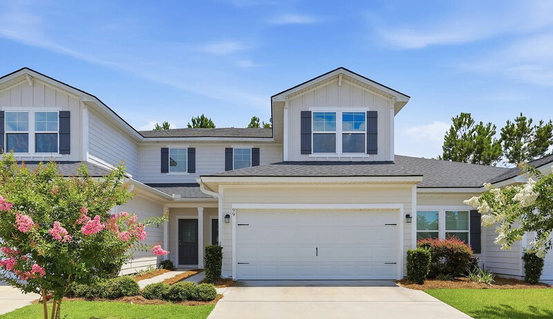 Richmond Hill House: 99 Small Pine Ln
