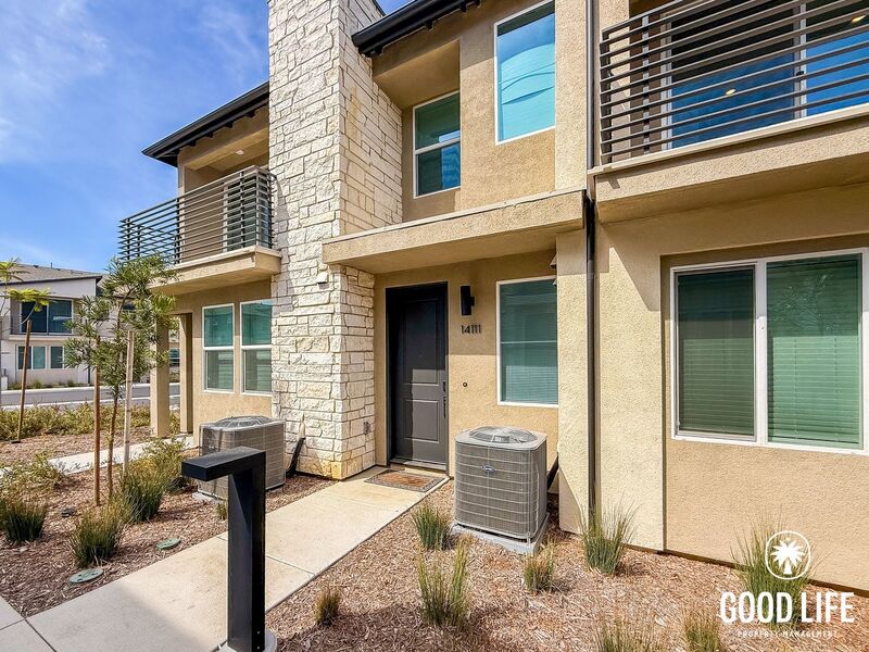 San Diego House: 14111 Angelite Way