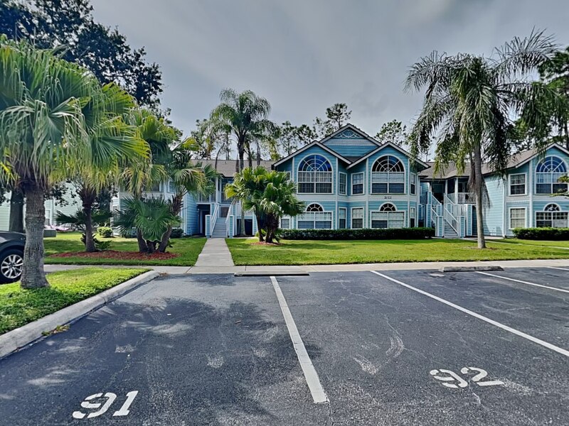 Kissimmee Townhome: 2020 Royal Bay Blvd