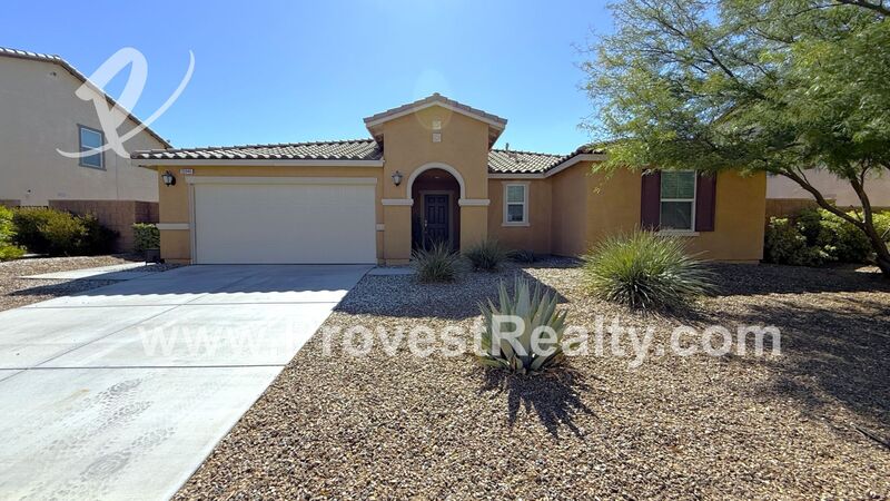 Victorville House: 15946 Silvertip Way