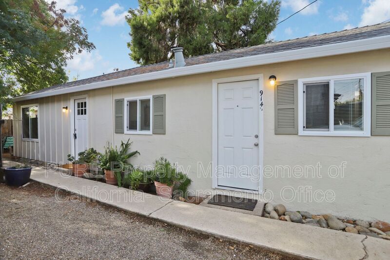 Request a Viewing for 914 1/2 Bidwell Street Tenant Turner