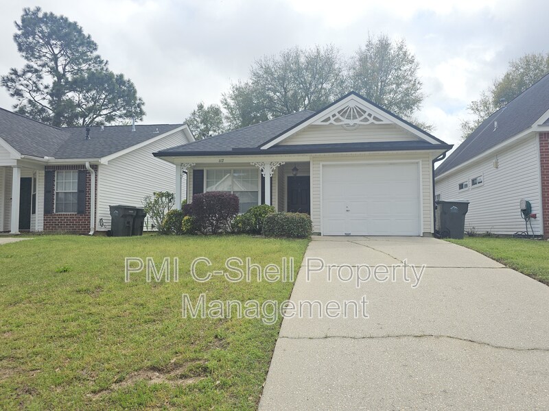 Pensacola House: 117 Wildflower Ln