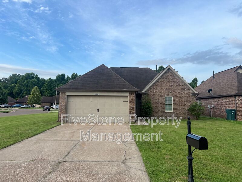 Southaven House: 3965 Shae Pierce Drive