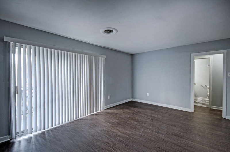 Jackson Condo: 225 W McDowell  - E2