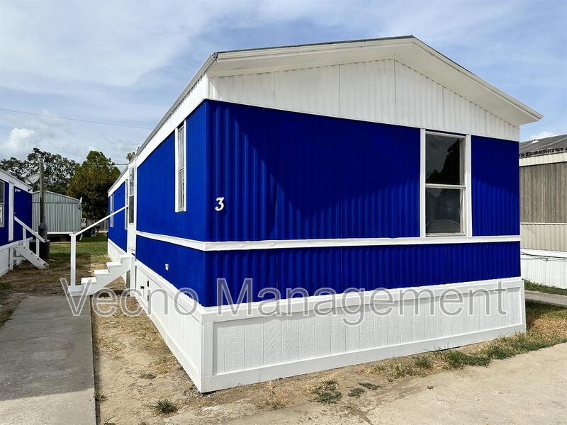Crosby House: 13536 Sralla Road - 3