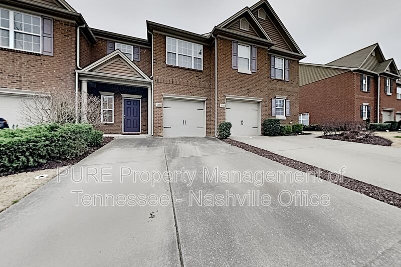 Nashville Townhome: 1221 Bainbridge Dr