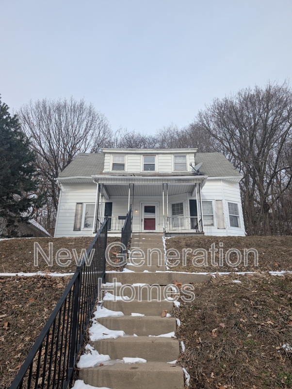 Peoria House: 1603 Northeast Glendale Avenue