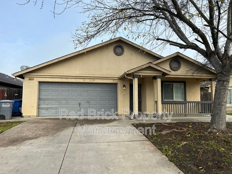 Merced House: 2317 Florence Ave.