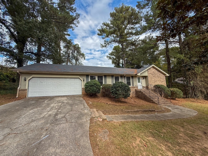 Stonecrest House: 3648 Salem Trail