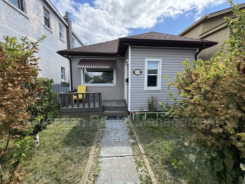 Thunder Bay House: 318 May St N