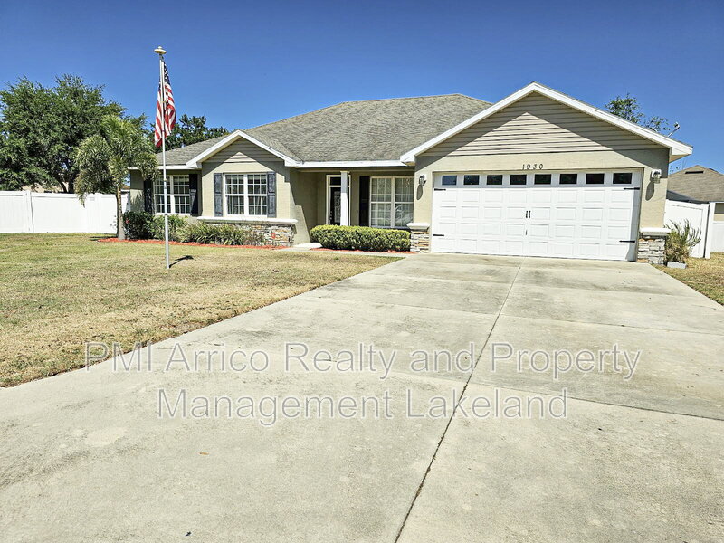 Bartow House: 1930 Saddlewood Ct