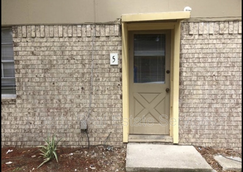 Hinesville Condo: 116 Mattie St