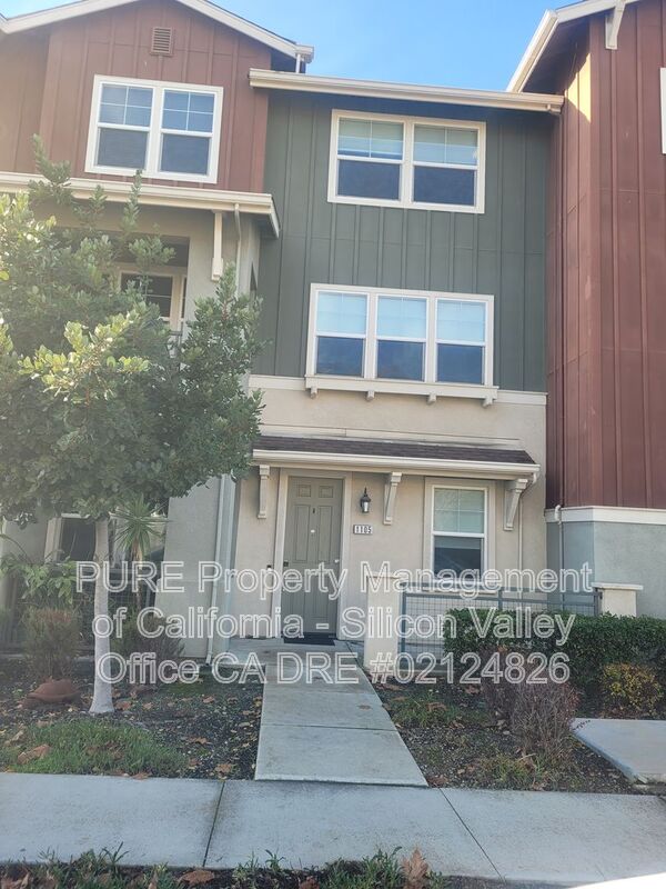 San Jose Townhome: 1105 Pepper Rd