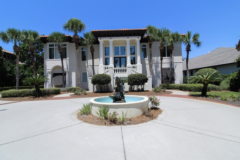 Miramar Beach House: 2940 Pine Valley Drive