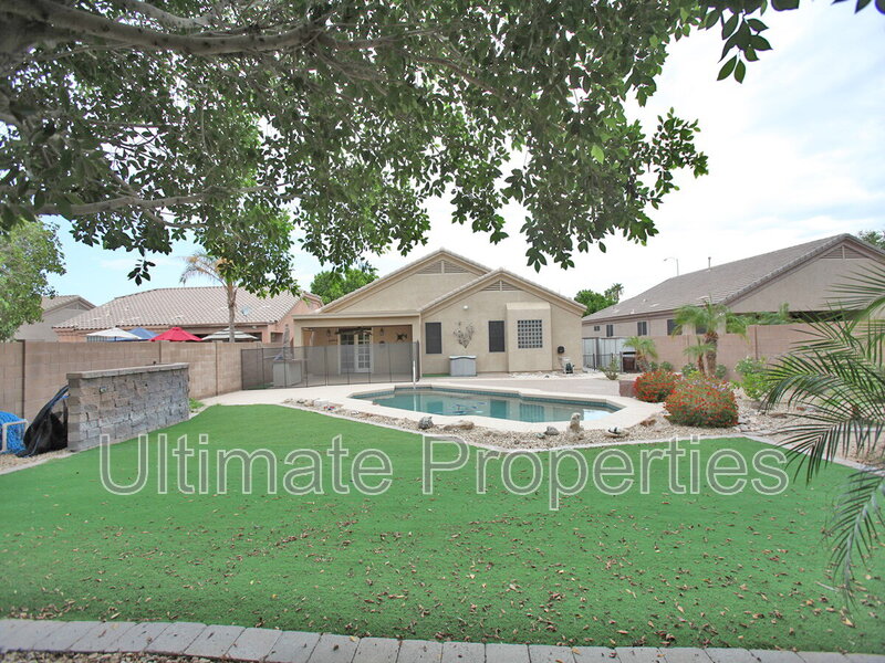 Peoria House: 9229 W Yukon Dr