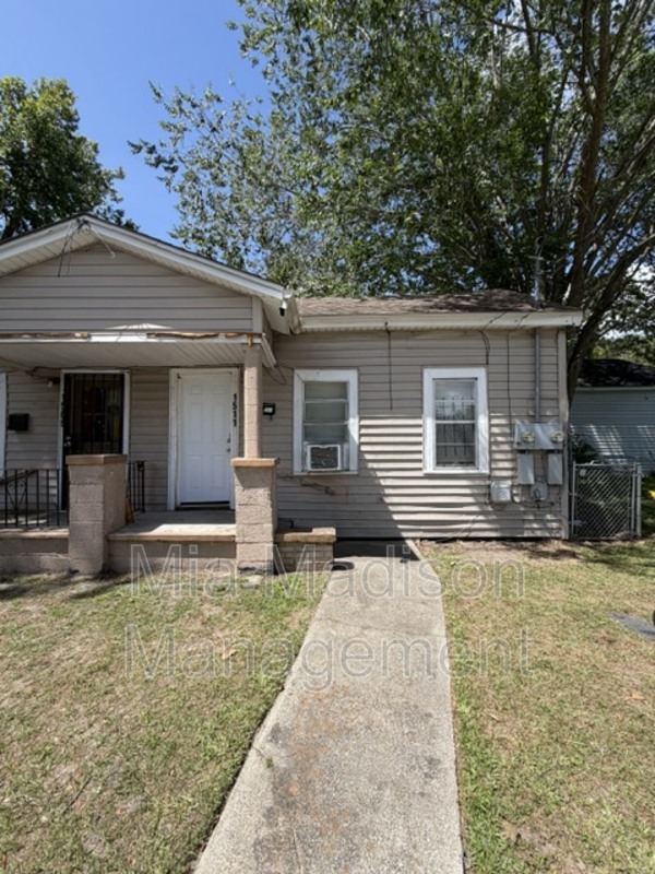 Savannah Condo: 1511 Richards St