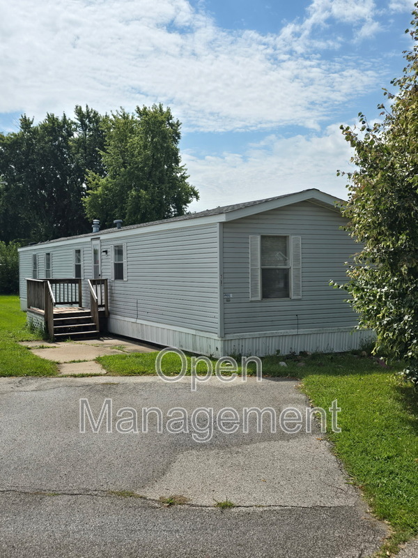 Boone House: 1901 1st St