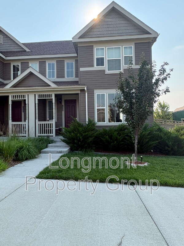 Erie Townhome: 1648 Drake Aly