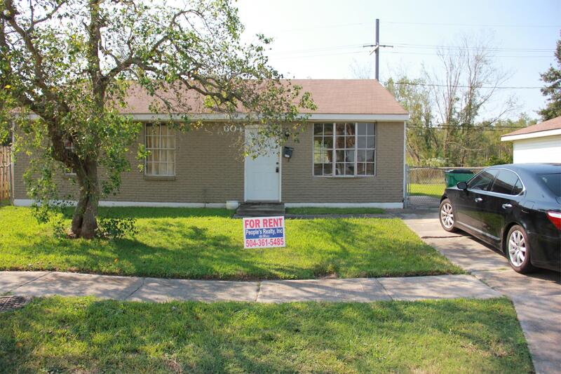 Avondale House: 604 Ruth