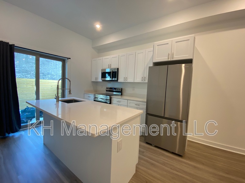 Philadelphia Condo: 976 North 45th Street - 1