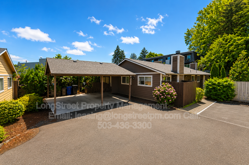 Portland Condo: 2537 SW Spring Garden St