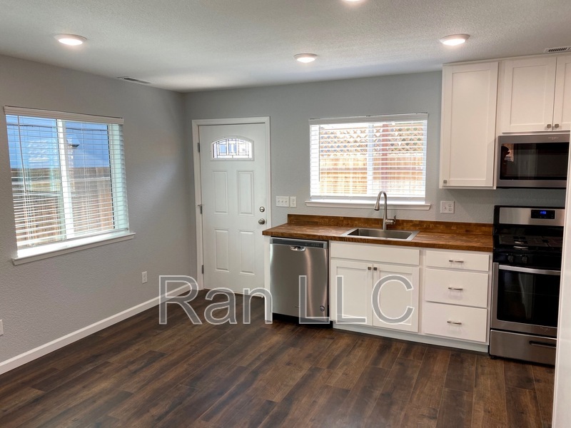 Reno Condo: 229 W Pueblo St