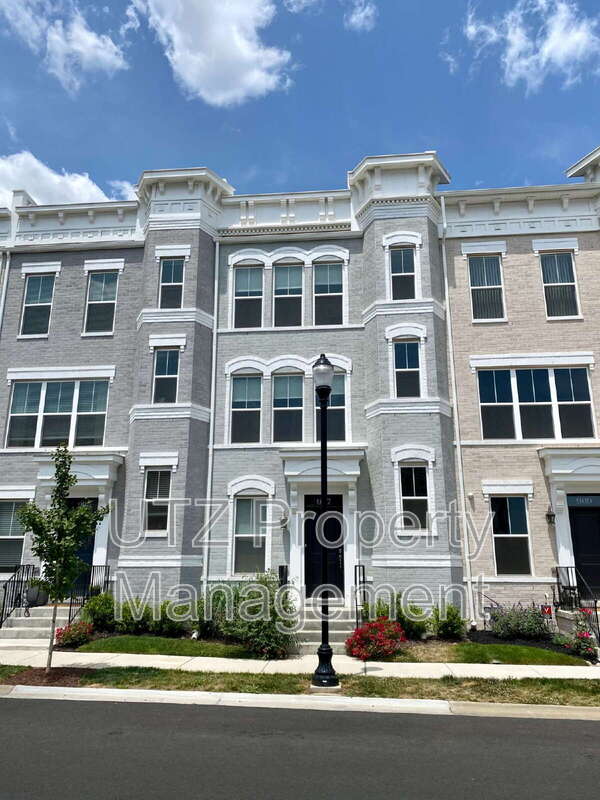 Frederick Townhome: 967 Holden Road