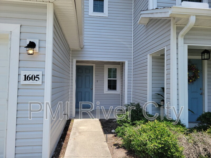 Jacksonville House: 1605 Biscayne Bay Drive