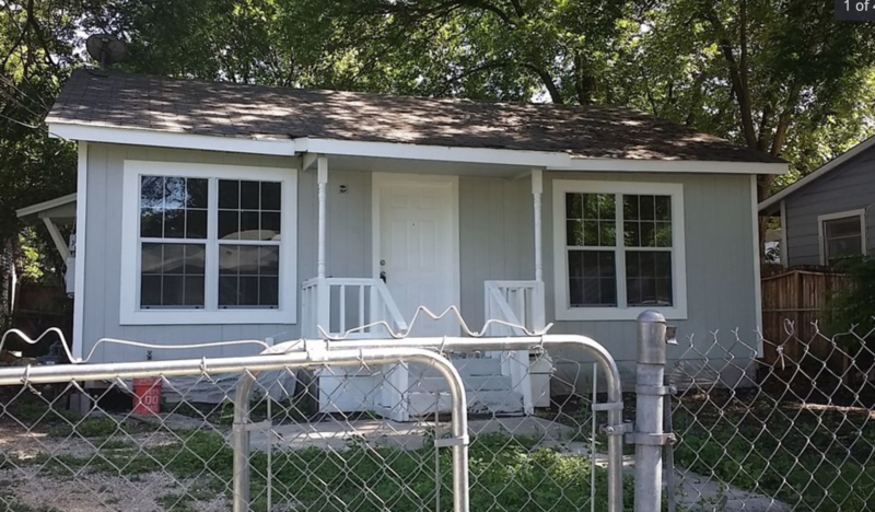 San Antonio House: 146 Eross St