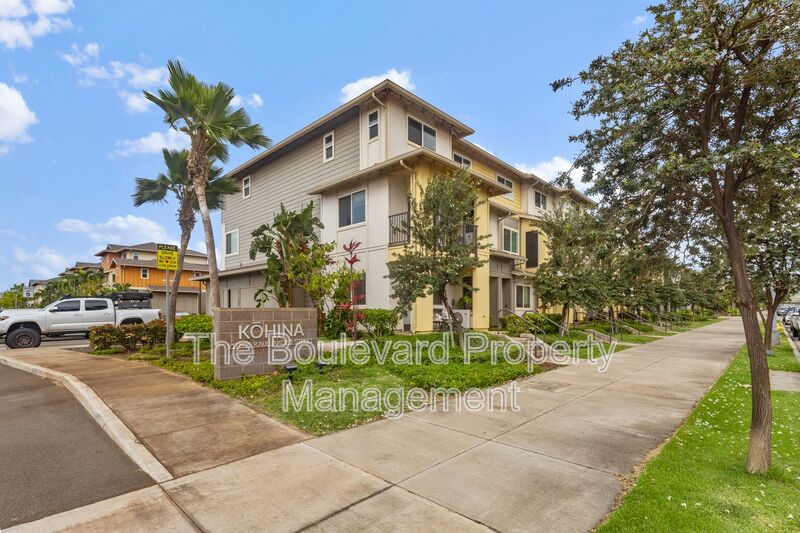 Ewa Beach Townhome: 91-3525 Kauluakoko St