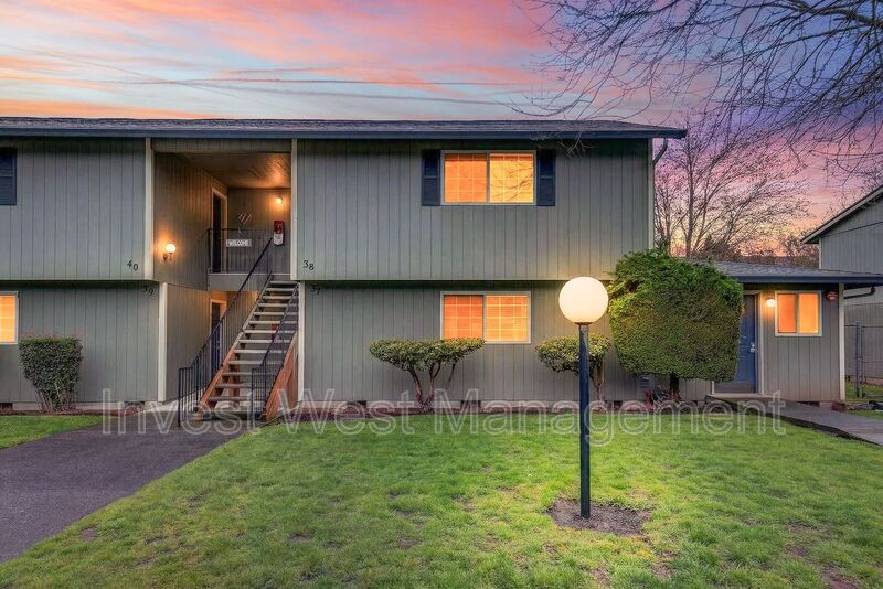 VANCOUVER House: 12514 SE 7 STREET