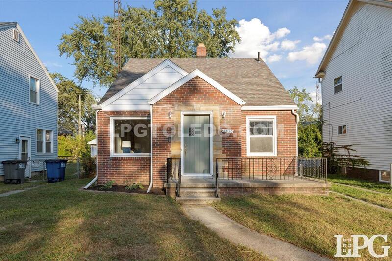 Toledo House: 3430 Anderson Pkwy