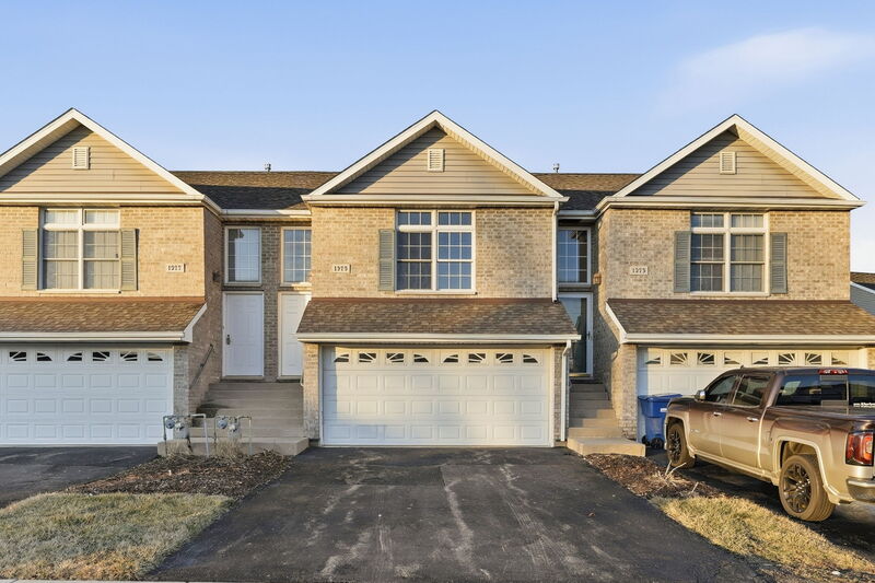 DeKalb House: 1275 Penny Ln