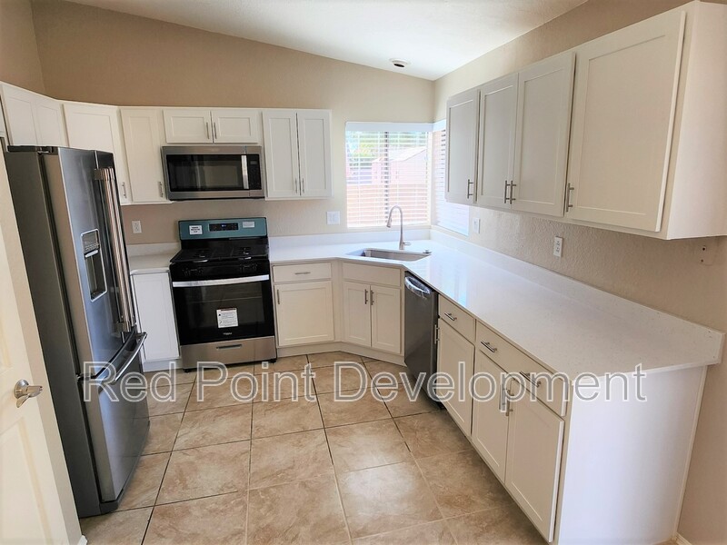 Tucson House: 5173 West Malachite Place