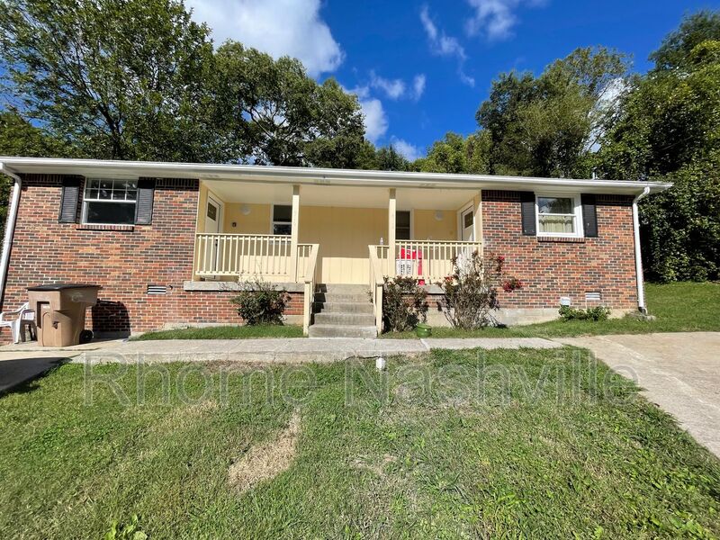 Antioch House: 916 Algonquin Ct