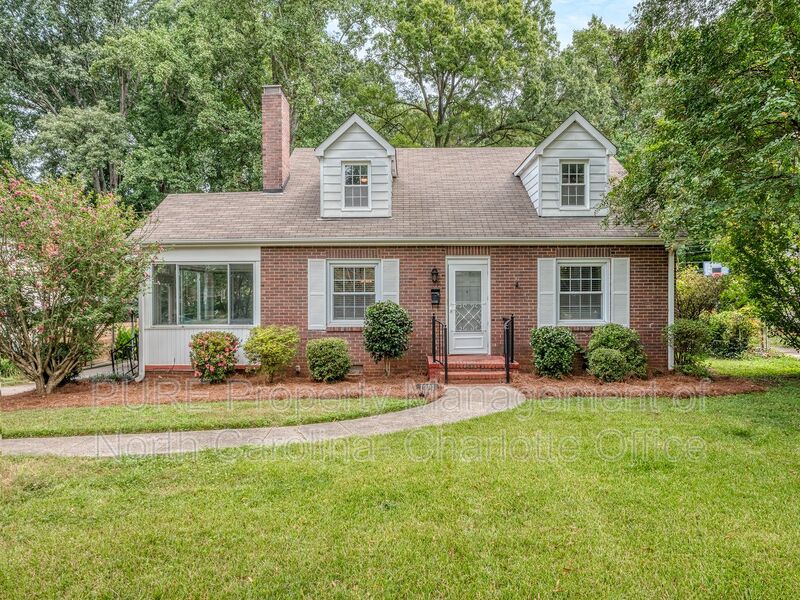 Charlotte House: 1321 Pinecrest Avenue