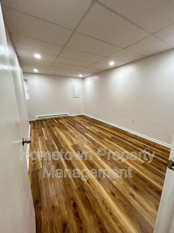 Mechaniscburg Condo: 726-730 Grantham RD