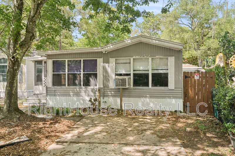 Apopka House: 3000 Clarcona Road - 3000-623 Clarcona Rd