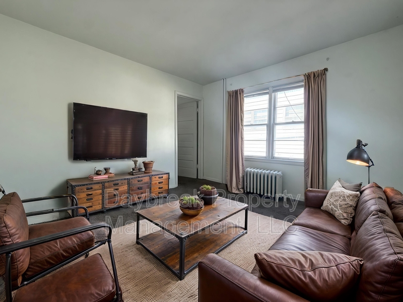 Fargo Condo: 1209 11 1/2 Street North - 2