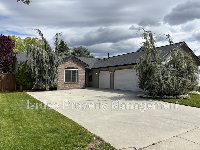 Boise House: 2354 E Mugo St