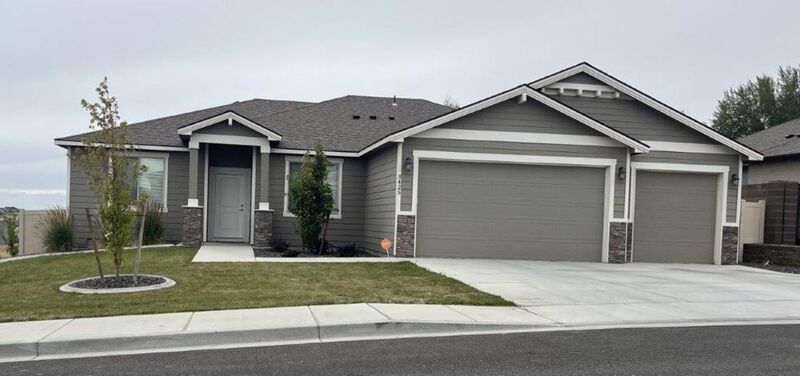 Kennewick House: 3425 S Van Buren