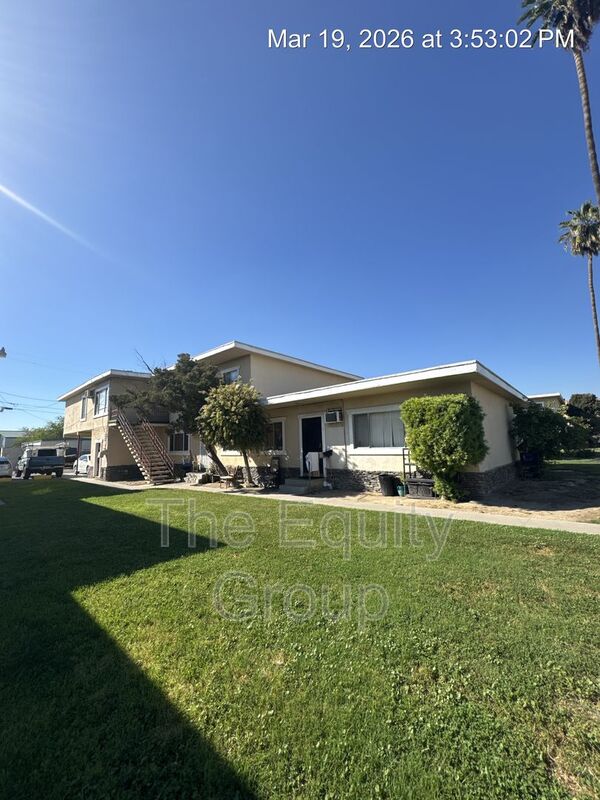 Hanford Condo: 560 S Richmond Ave