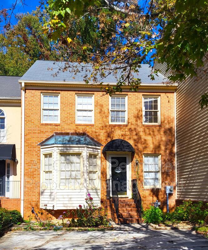 Marietta Townhome: 501 Salem Woods Drive SE