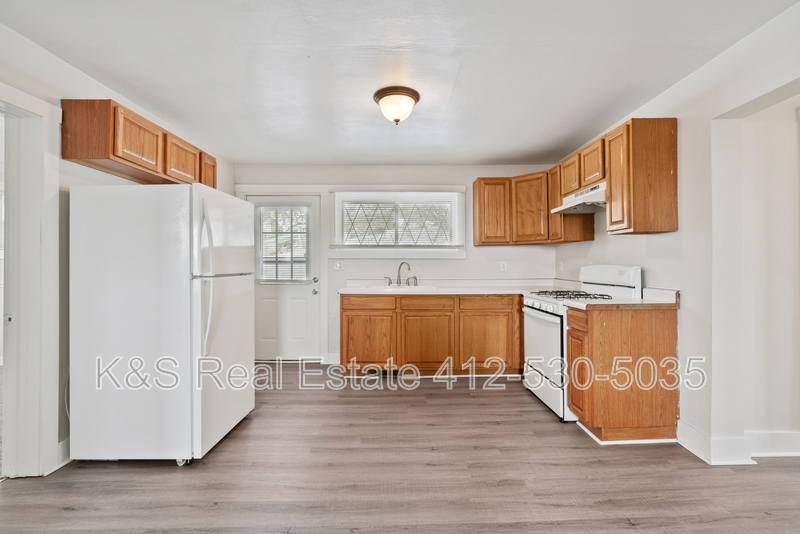 White Oak House: 803 Vermont Avenue