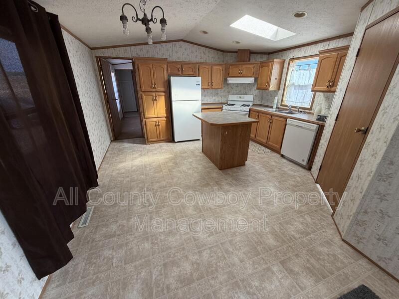 Laramie House: 3000 Pope Springs Rd East